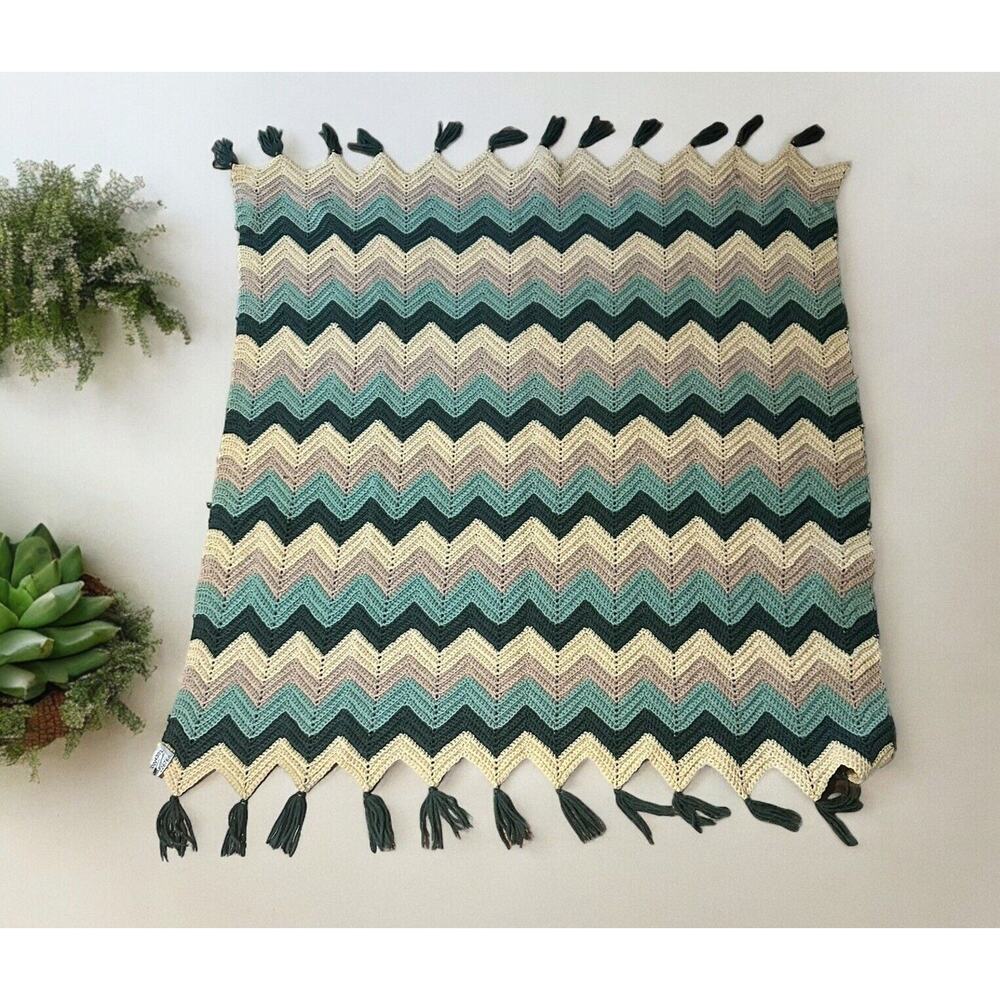 VTG Crochet Afghan Throw Blanket Handmade Zig Zag Chevron Green Beige Tassels